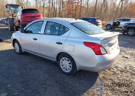 2014 Nissan Versa 1.6 S+ из США, поврежденный, VIN 3N1CN7AP4EL826396